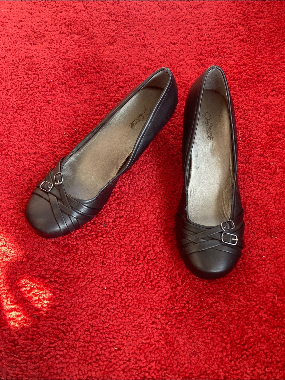 Jaclyn Smith Black Buckle-Strap Closed Toe Shoes with Heel